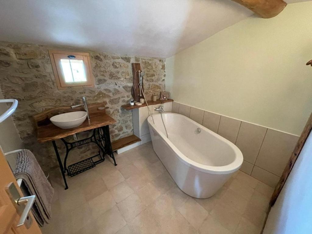 Domaine Saint Claude - Gite , Chambres D'Hotes & Hebergement Insolite Malleval Buitenkant foto
