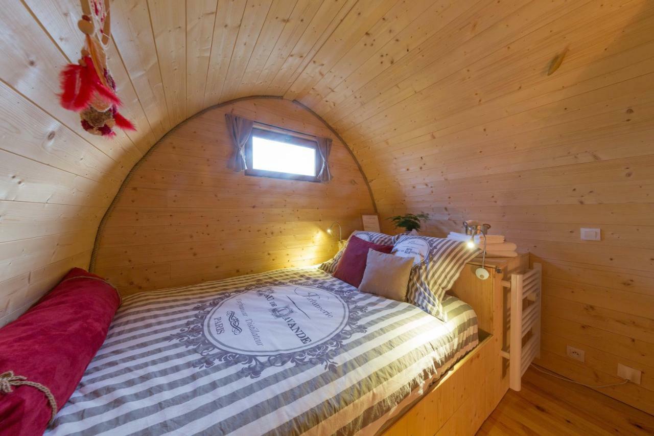 Domaine Saint Claude - Gite , Chambres D'Hotes & Hebergement Insolite Malleval Buitenkant foto