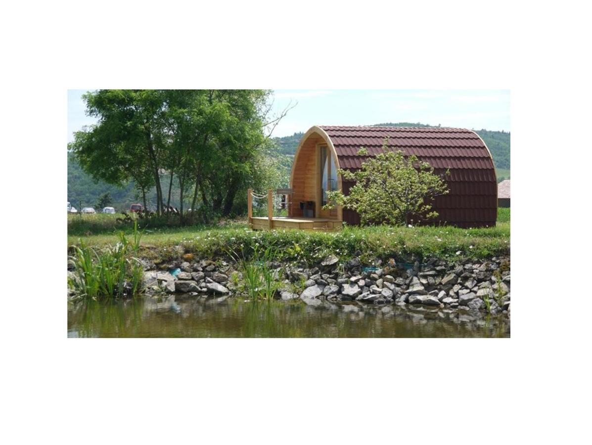 Domaine Saint Claude - Gite , Chambres D'Hotes & Hebergement Insolite Malleval Buitenkant foto